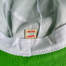 Load image into Gallery viewer, Froggy Bucket Hat