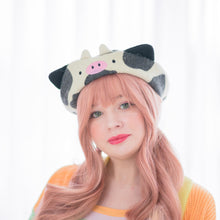 Load image into Gallery viewer, Cow Beret