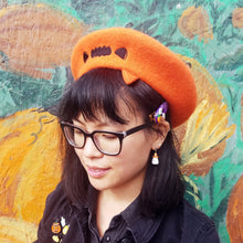 Load image into Gallery viewer, Anxious Pumpkin Beret