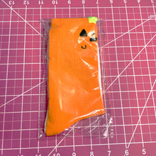 Load image into Gallery viewer, Spoopy Socks