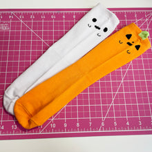 Load image into Gallery viewer, Spoopy Socks