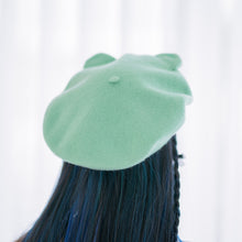 Load image into Gallery viewer, Frog Beret
