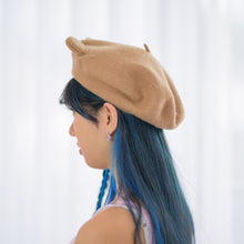 Load image into Gallery viewer, Bear Beret
