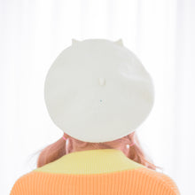 Load image into Gallery viewer, White Kitty beret
