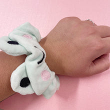 Load image into Gallery viewer, Frog Scrunchie
